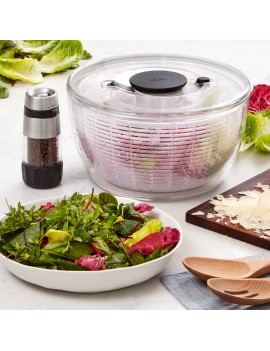 Essoreuse à salade 26 cm à bouton poussoir OXO