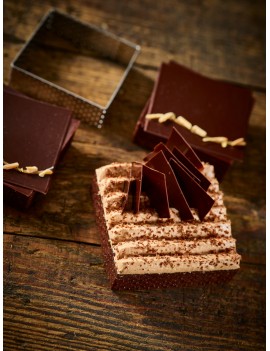 Cercle à tarte perforé VALRHONA à bord droit en inox - Carré de Buyer